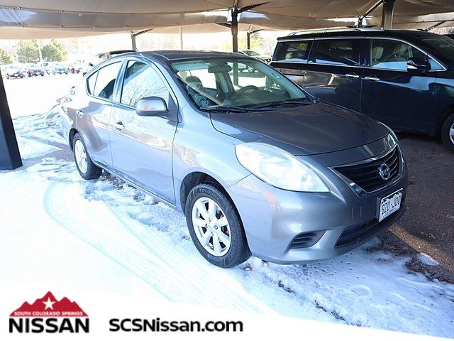 2014 Nissan Versa SV