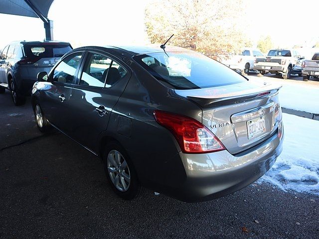 2014 Nissan Versa SV