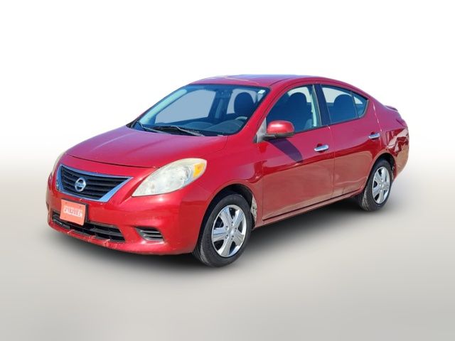 2014 Nissan Versa SV