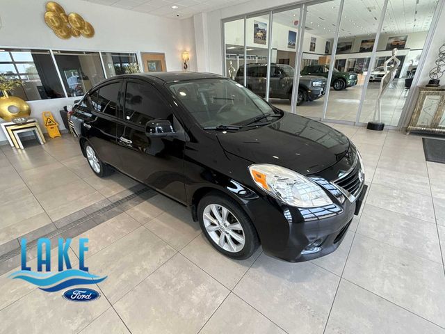 2014 Nissan Versa SL