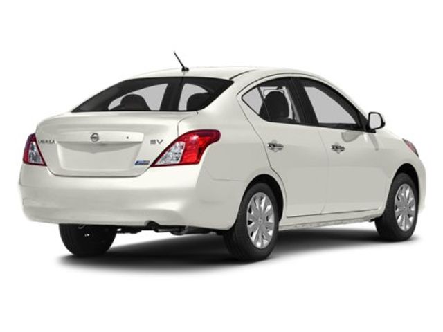 2014 Nissan Versa SV