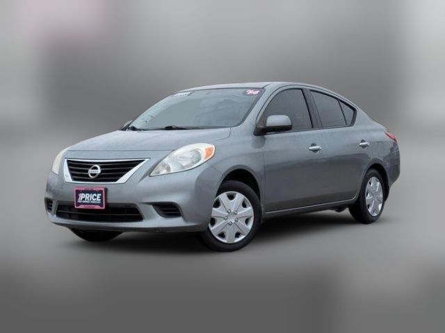 2014 Nissan Versa SV