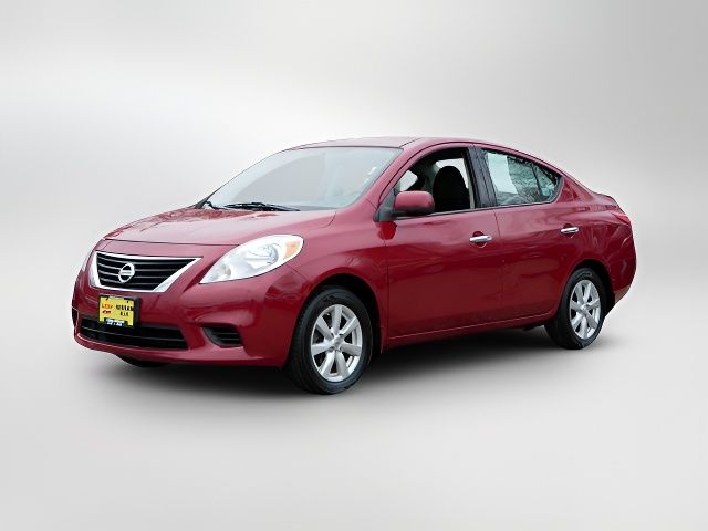 2014 Nissan Versa SV