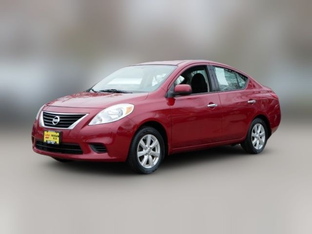 2014 Nissan Versa SV