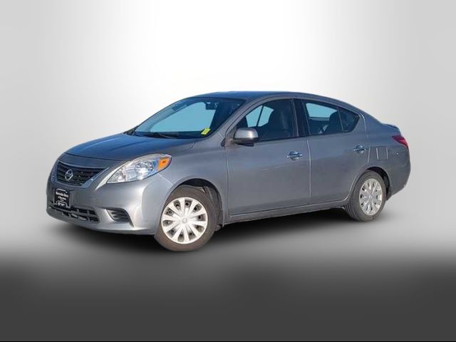 2014 Nissan Versa SV