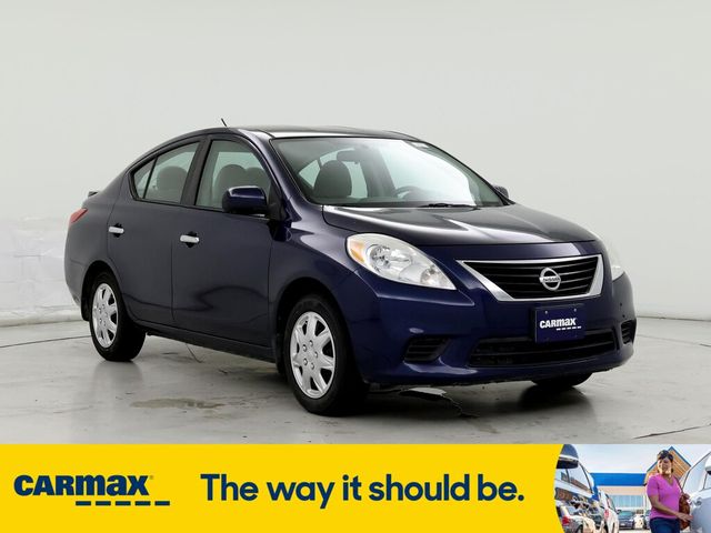 2014 Nissan Versa SV