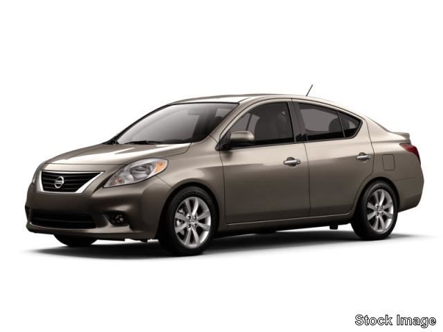 2014 Nissan Versa SV