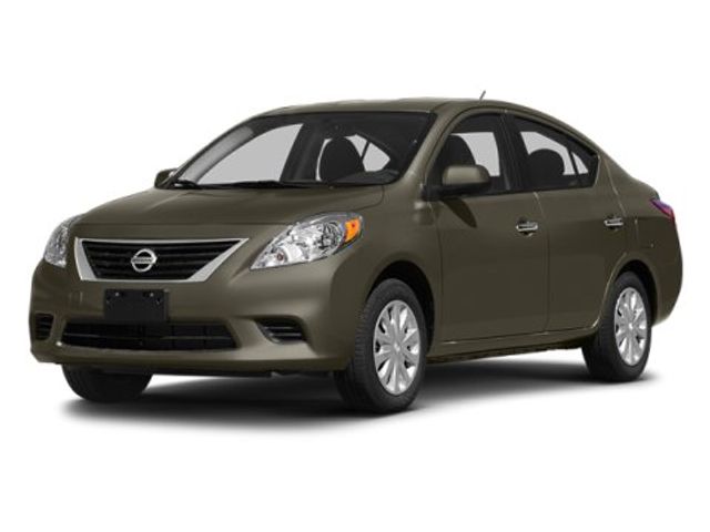 2014 Nissan Versa SV