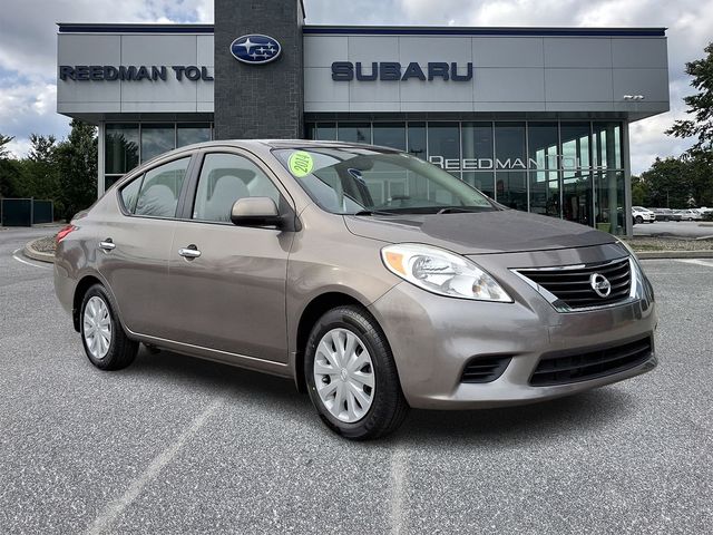 2014 Nissan Versa SV