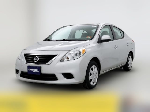 2014 Nissan Versa SV