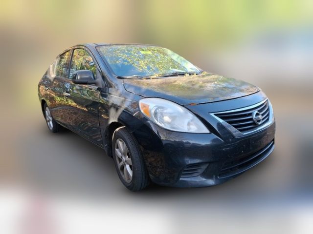 2014 Nissan Versa SV