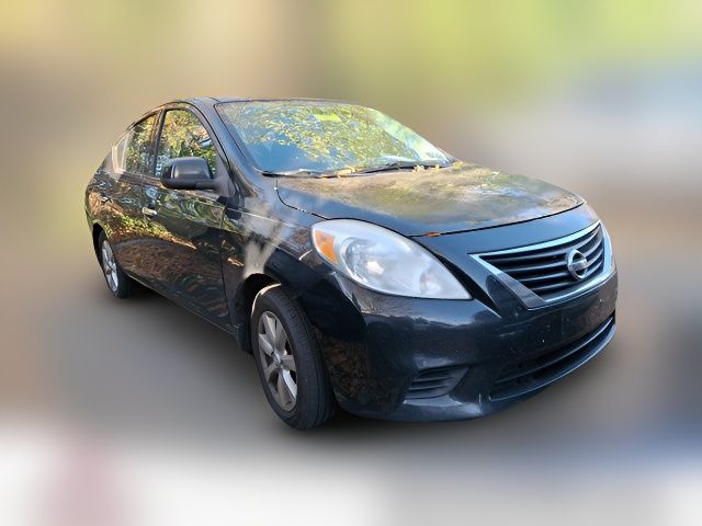 2014 Nissan Versa SV