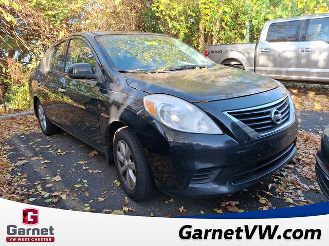 2014 Nissan Versa SV