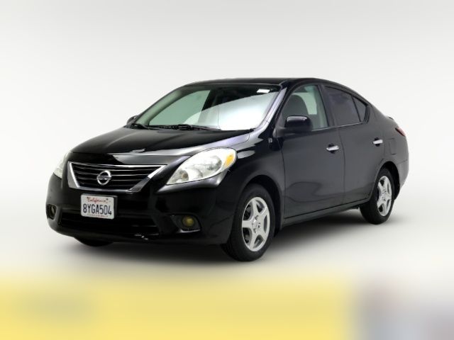 2014 Nissan Versa SV