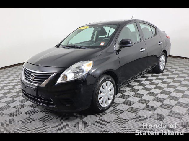 2014 Nissan Versa SV