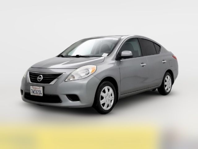 2014 Nissan Versa SV