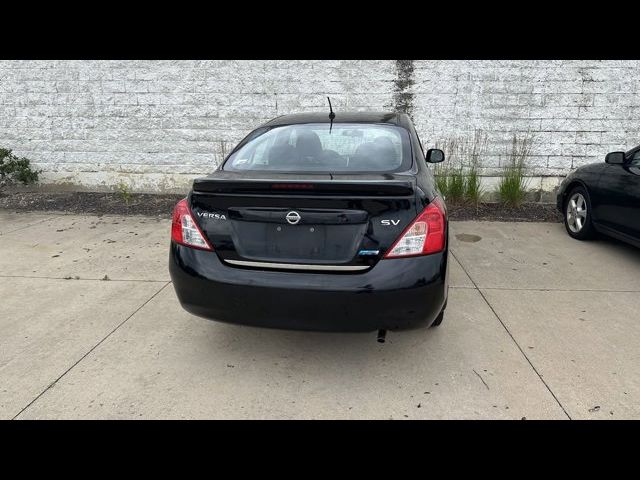 2014 Nissan Versa SV