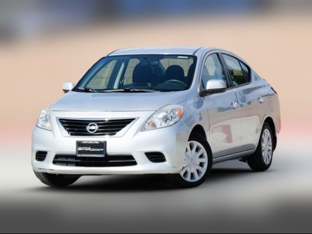 2014 Nissan Versa SV