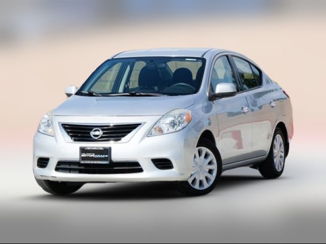 2014 Nissan Versa SV