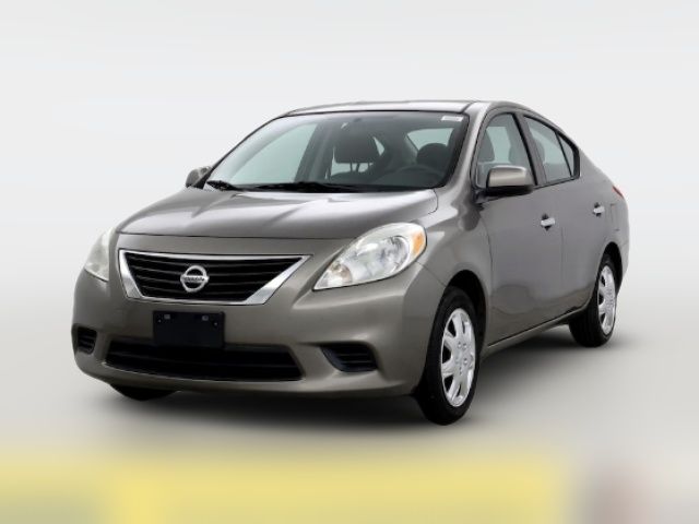 2014 Nissan Versa SV