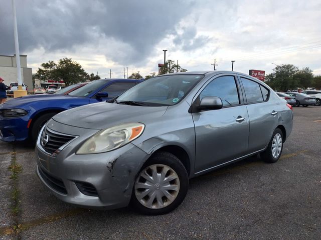 2014 Nissan Versa SV