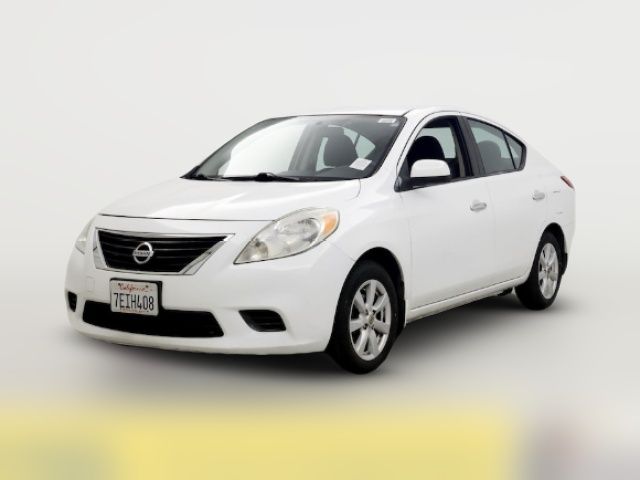 2014 Nissan Versa SV