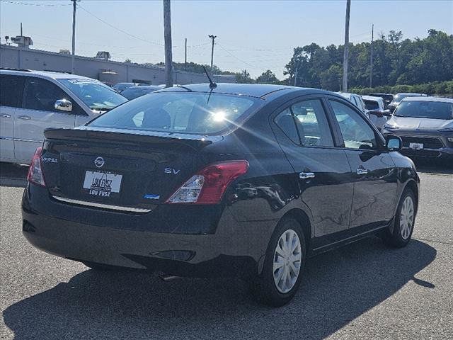 2014 Nissan Versa SV