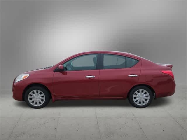 2014 Nissan Versa SV