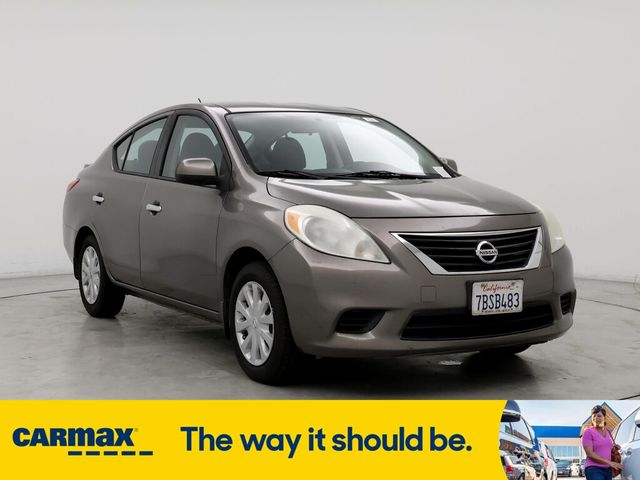 2014 Nissan Versa SV