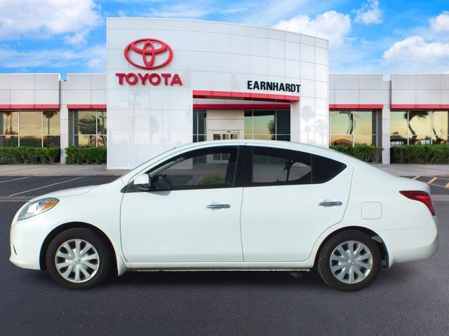 2014 Nissan Versa SV