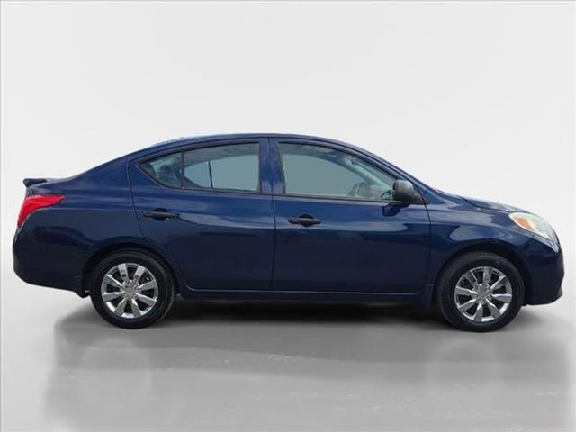 2014 Nissan Versa S Plus