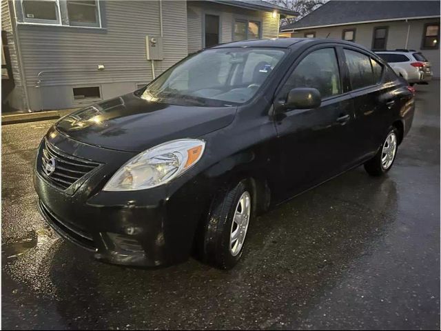 2014 Nissan Versa S