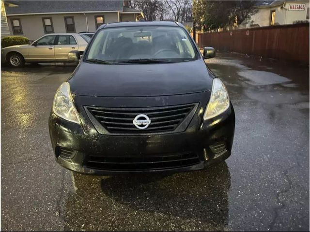 2014 Nissan Versa S