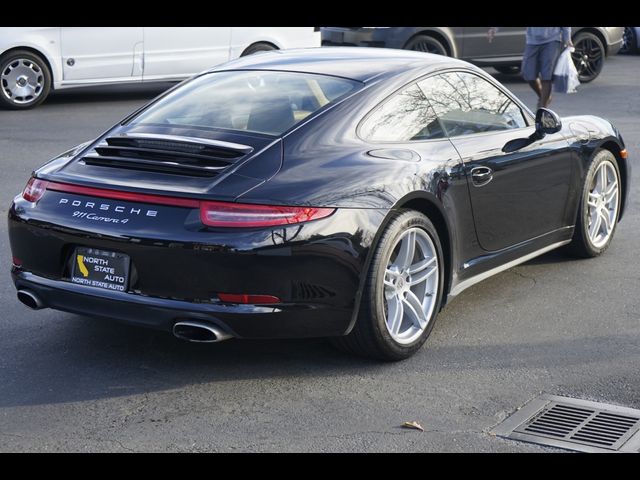 2014 Porsche 911 Carrera 4