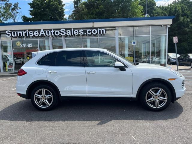 2014 Porsche Cayenne Platinum Edition