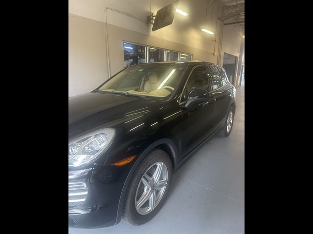 2014 Porsche Cayenne Platinum Edition