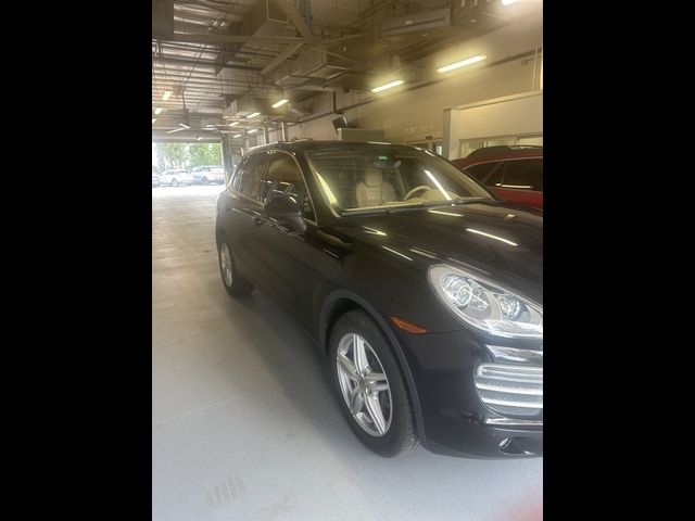 2014 Porsche Cayenne Platinum Edition