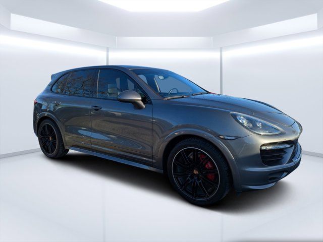 2014 Porsche Cayenne GTS