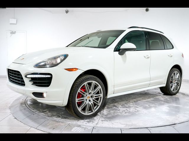 2014 Porsche Cayenne GTS