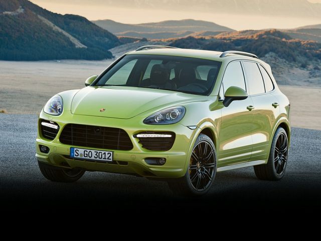 2014 Porsche Cayenne GTS