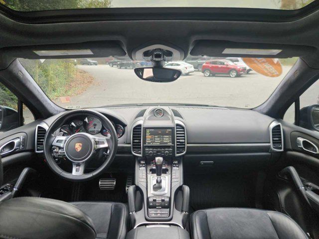 2014 Porsche Cayenne GTS