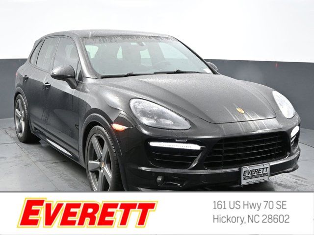 2014 Porsche Cayenne GTS