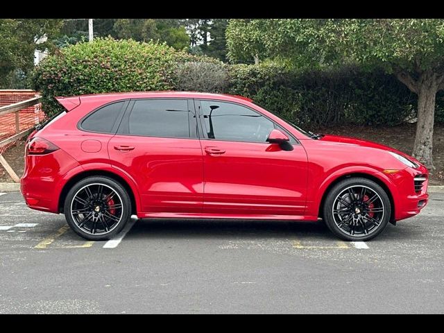 2014 Porsche Cayenne GTS