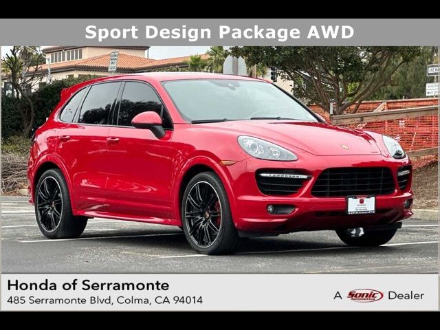 2014 Porsche Cayenne GTS