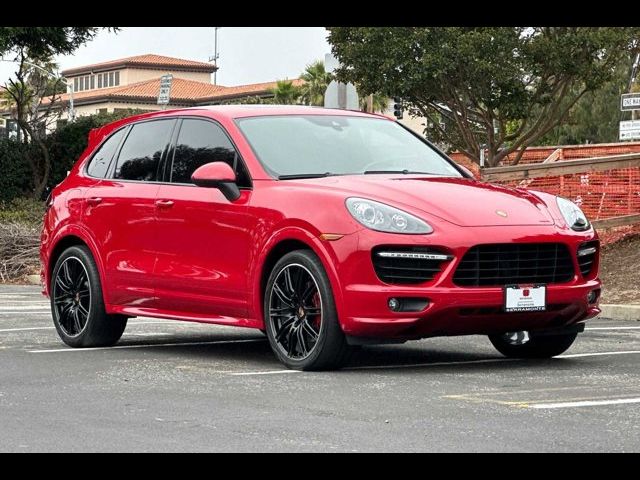 2014 Porsche Cayenne GTS