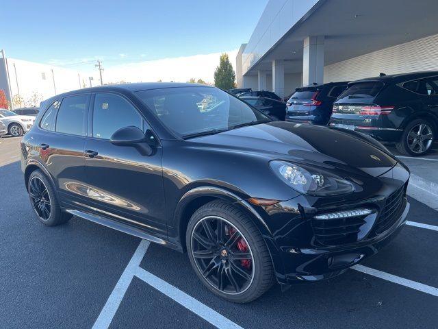 2014 Porsche Cayenne GTS