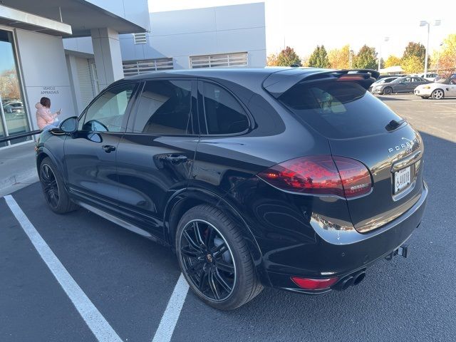 2014 Porsche Cayenne GTS