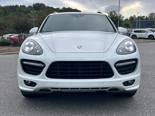 2014 Porsche Cayenne GTS