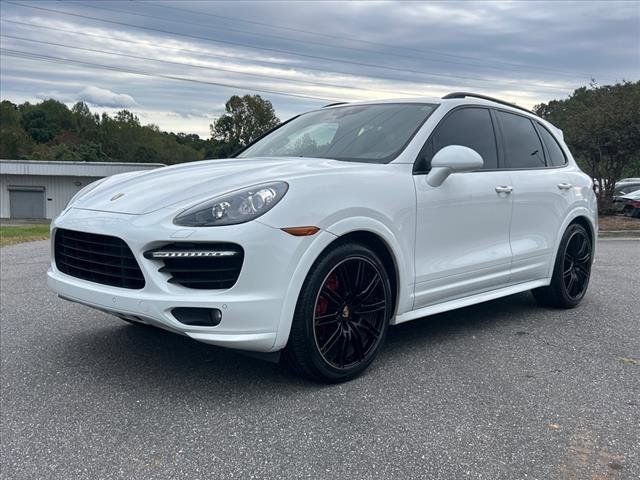 2014 Porsche Cayenne GTS