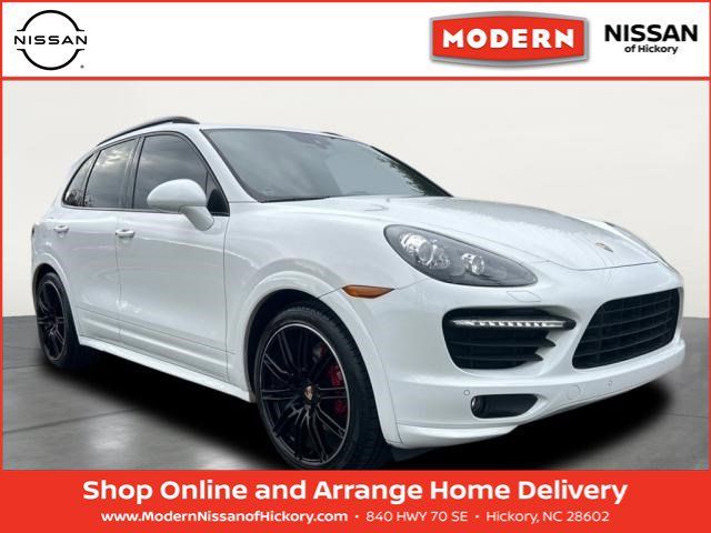 2014 Porsche Cayenne GTS